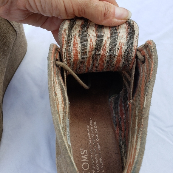 Toms Kala Desert Wedge Suede Booties Size 10 - Picture 14 of 15
